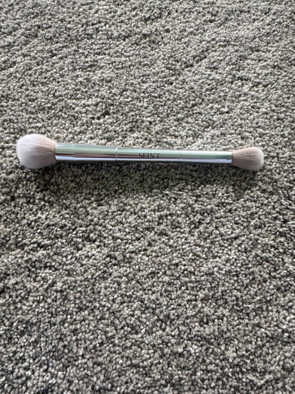 SEINT Dual-Ended Makeup Brush - Silver Handle, Pink Bristles shape brush